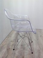 plexiglas-chair-1a.1